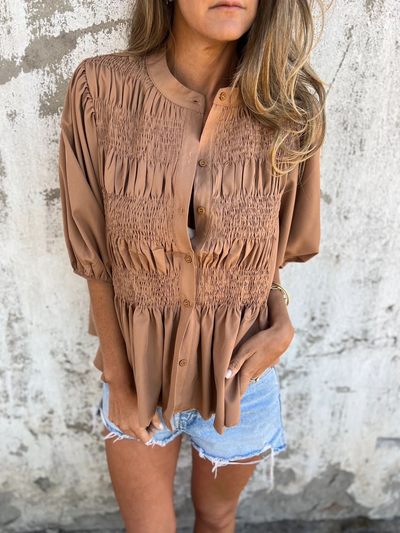 Blouse femme avec fronces et boutonnière Chic und Stil