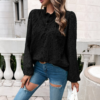 Blouse féminine tendance avec des broderies en dentelle florales et des détails de volants Chic und Stil