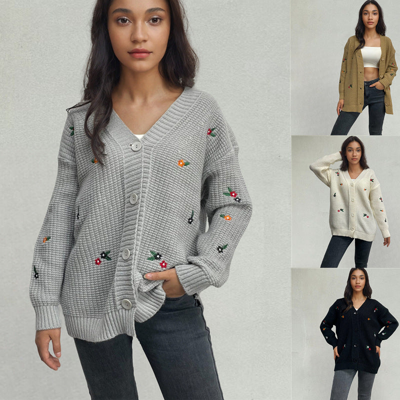 Dames Grobstrick Cardigan avec broderies colorées et fermeture à boutons Chic und Stil