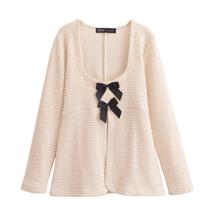 Flared pants for women in high-quality fabric Chic und Stil