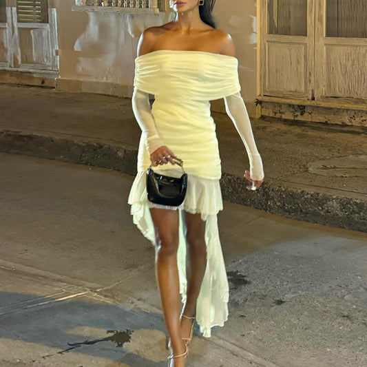 Robe midi froncée épaule dénudée Chic und Stil