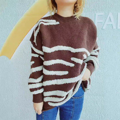 Pull en tricot décontracté pour femmes avec un motif moderne de rayures zébrées Chic und Stil