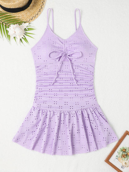 Maillot de bain femme avec un design élégant à volants et de délicats détails en découpe Chic und Stil