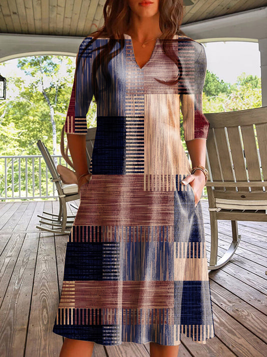 Robe midi pour femmes avec un motif bloc moderne et des poches latérales pratiques Chic und Stil