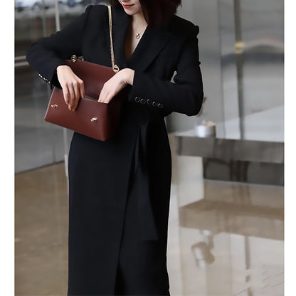 Robe enveloppante ajustée pour femmes avec poches Chic und Stil
