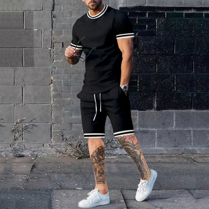 Hommes Ensemble sportif à manches courtes avec des bandes contrastées Chic und Stil