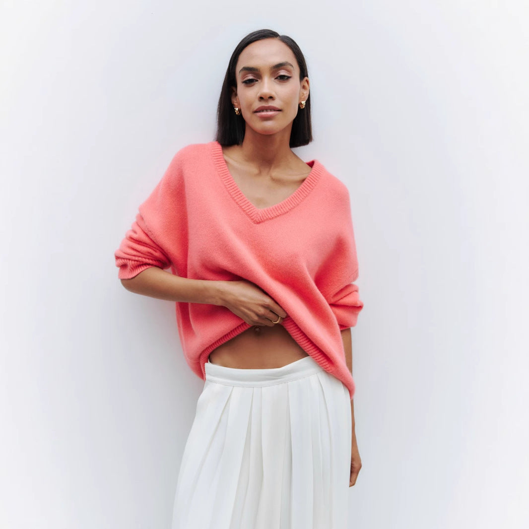 Pull en viscose pour femmes avec encolure en V profonde et larges bords Chic und Stil