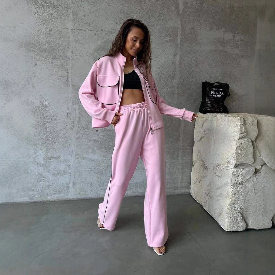 Casual women's tracksuit set with a trendy jacket and wide pants Chic und Stil