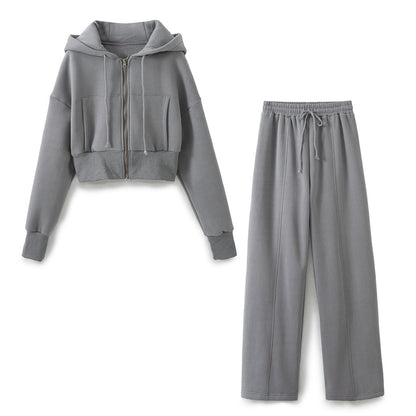 Chic and Style women's cropped hoodie set and jogger pants