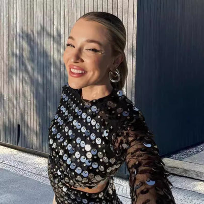 Robe courte élégante pour femmes avec manches transparentes et ornements en sequins Chic und Stil
