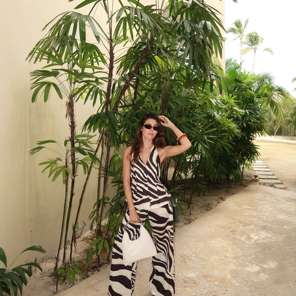 Ladies wide Palazzo pants with elegant zebra pattern Chic and Style