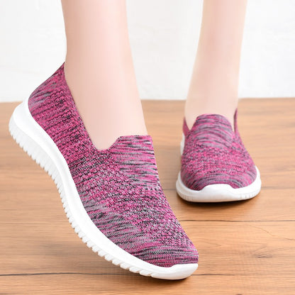 Baskets de sport slip-on pour femmes avec dessus en matériau respirant et semelle antidérapante Chic und Stil