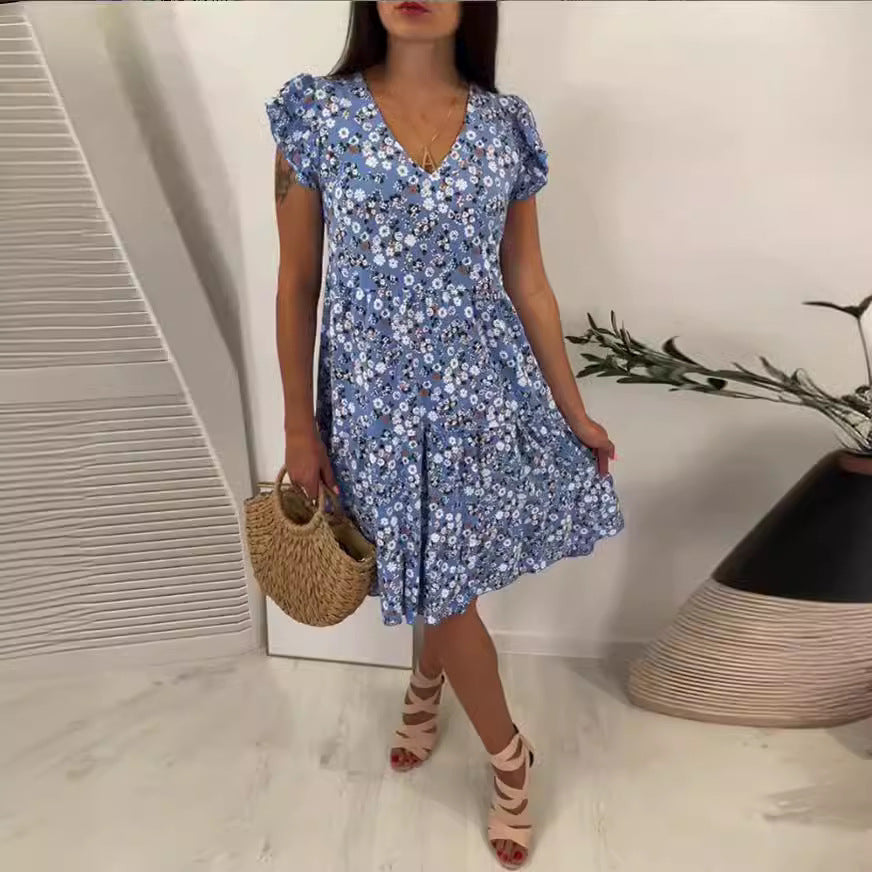 Robe de loisirs pour femmes avec design floral et décolleté en V Chic und Stil