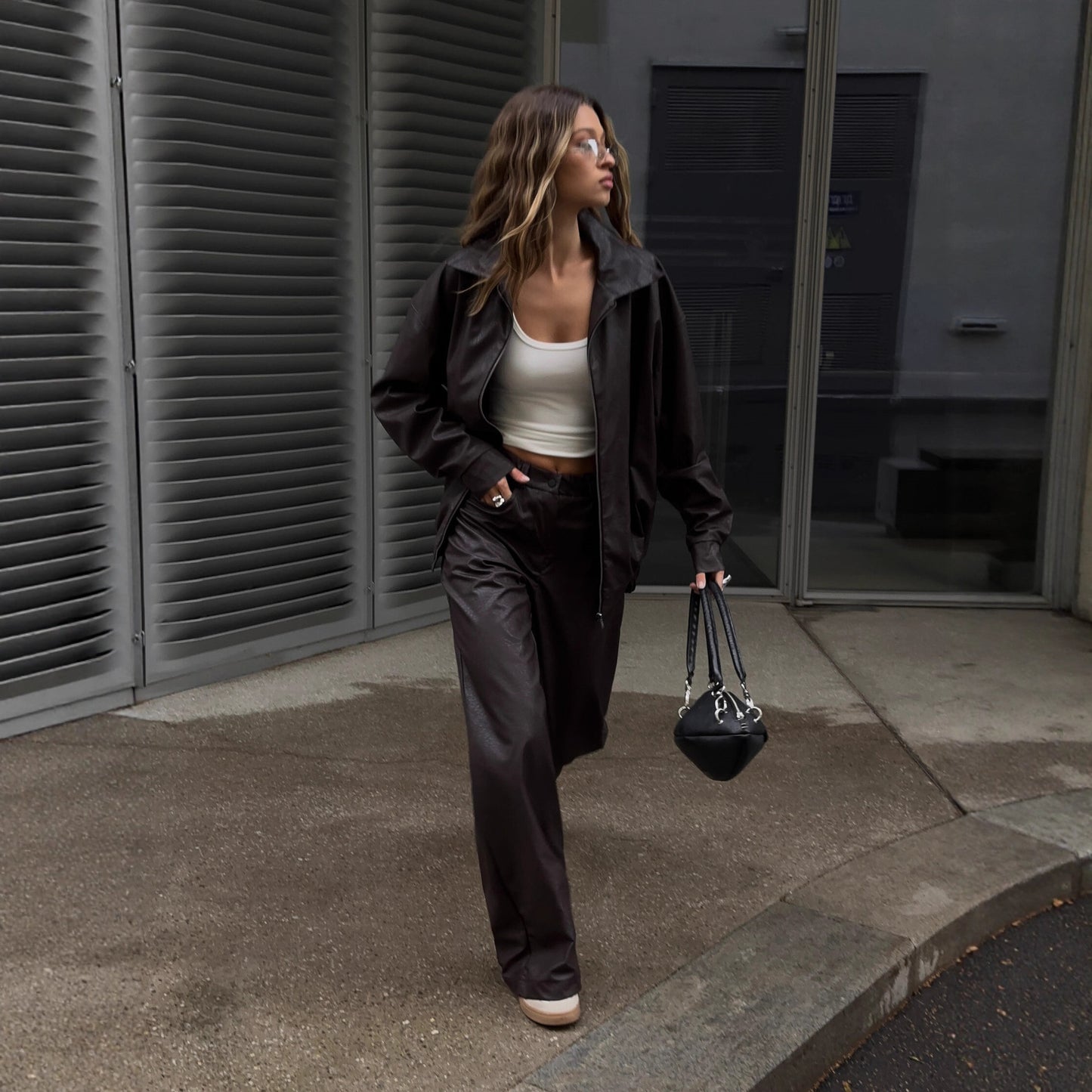 Casual synthetic leather set for women with oversized jacket and comfortable pants Chic and Style