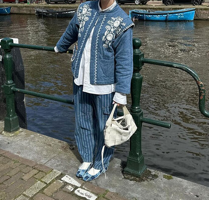 Dames blouson matelassé avec design floral et bords élastiques Chic und Stil