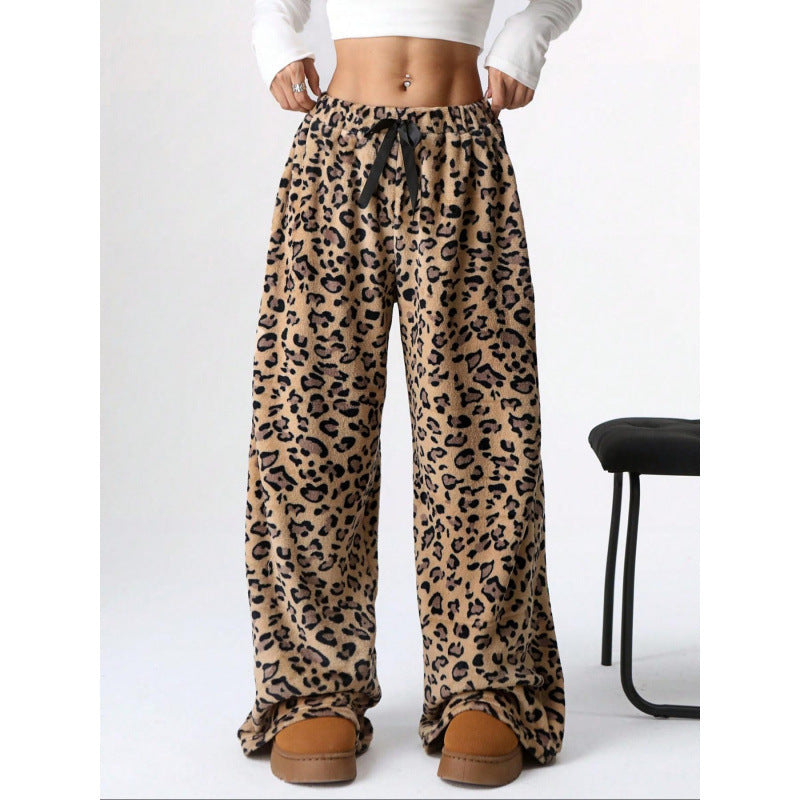 Comfortable women's pants with leopard print Chic and Style
