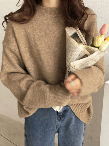 Oversized knitted pullover for women with a soft material and a relaxed fit Chic and Style