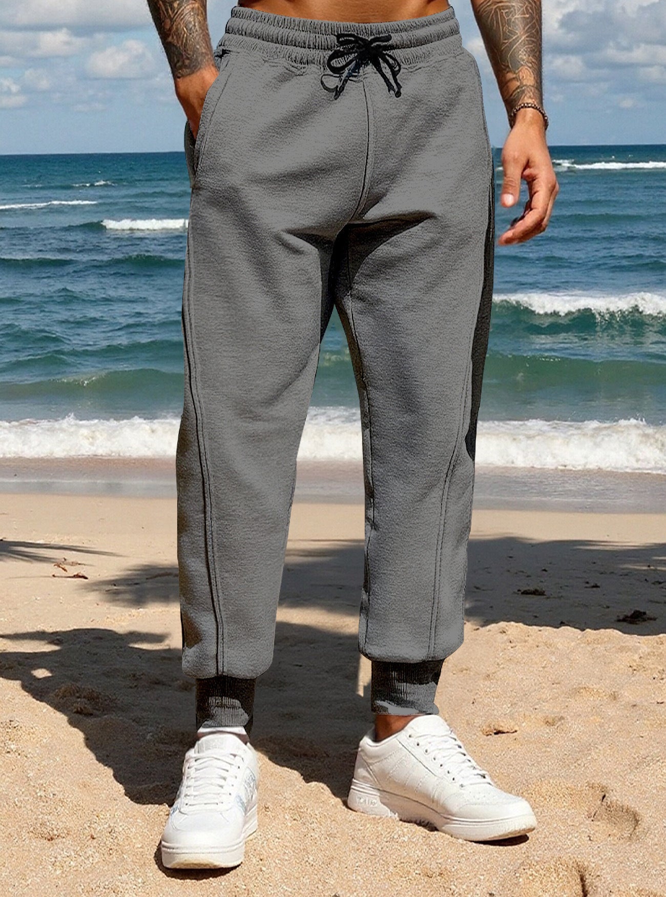 Casual sports pants for men with elastic waistband and practical side pockets Chic and Style