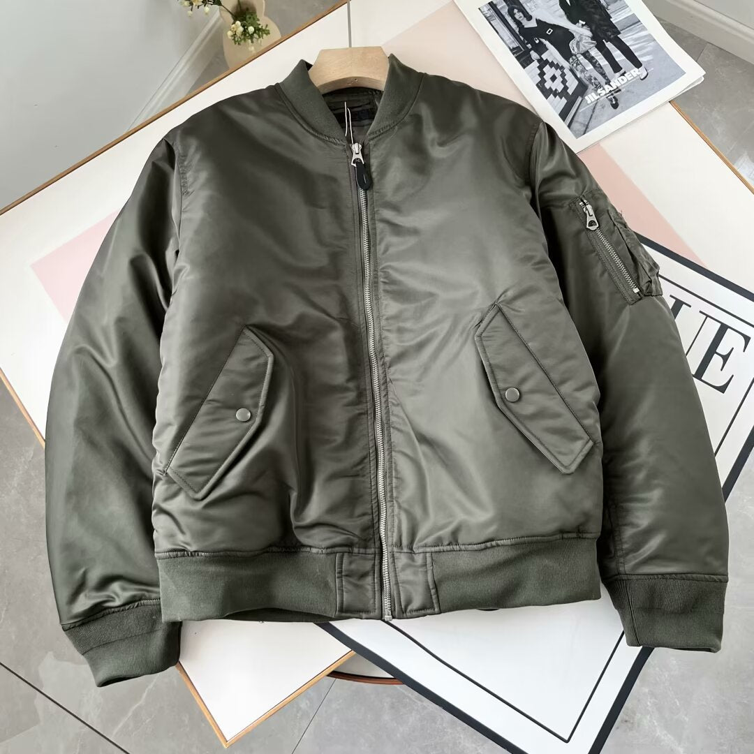 Veste aviateur en faux cuir intemporelle pour femmes avec poches pratiques Chic & Stil