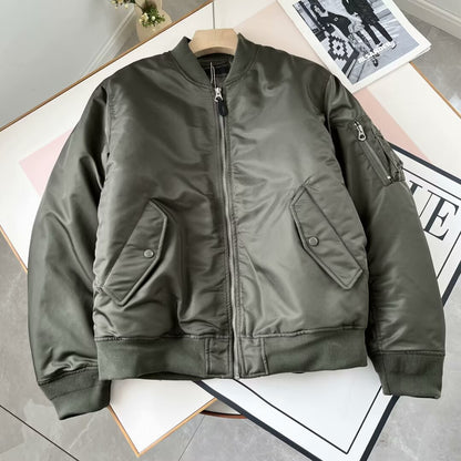 Veste aviateur en faux cuir intemporelle pour femmes avec poches pratiques Chic & Stil