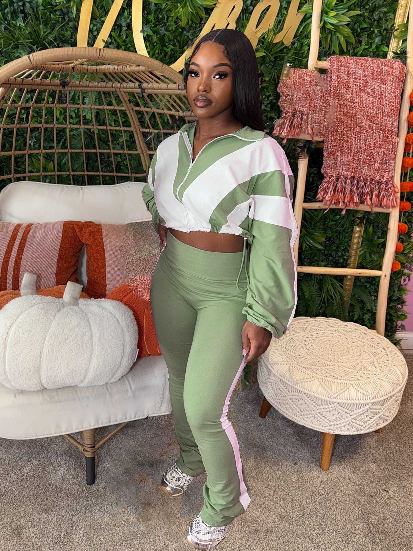 Dames Ensemble sportif deux pièces avec veste cropped et leggings ajustés Chic und Stil