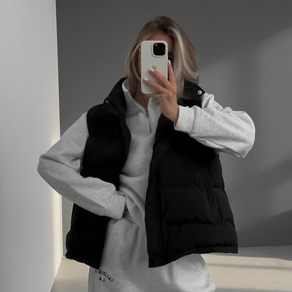 Dames doudoune sans manches avec col haut et capuche amovible Chic und Stil