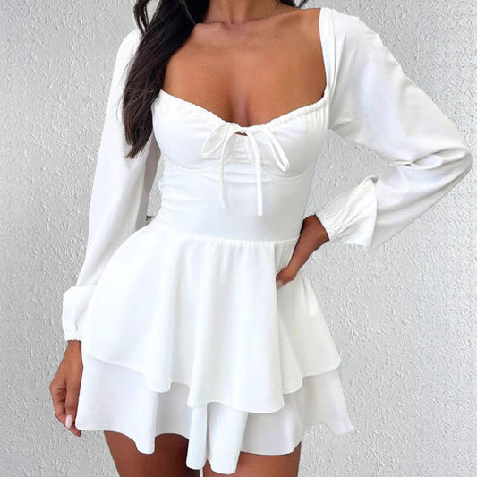 Dames Robe Mini Jouez avec ourlet à volants et décolleté en V profond Chic und Stil