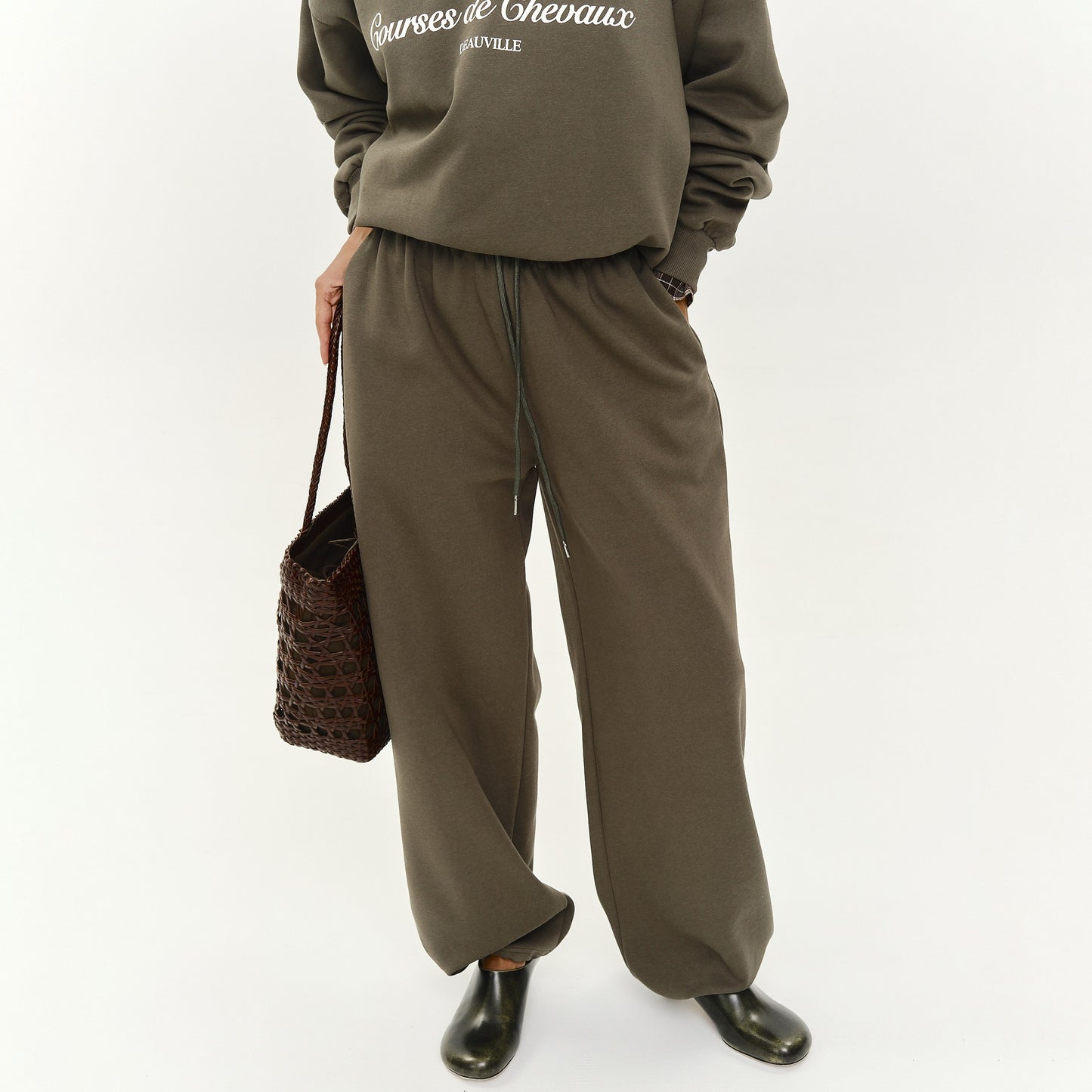 Women Loose Sweatpants and Sweatshirt Set Chic and Style
