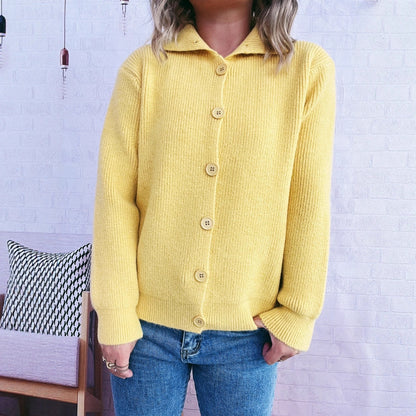 Femme pull-over oversized tricoté avec patte de boutonnage et coupe ample Chic und Stil