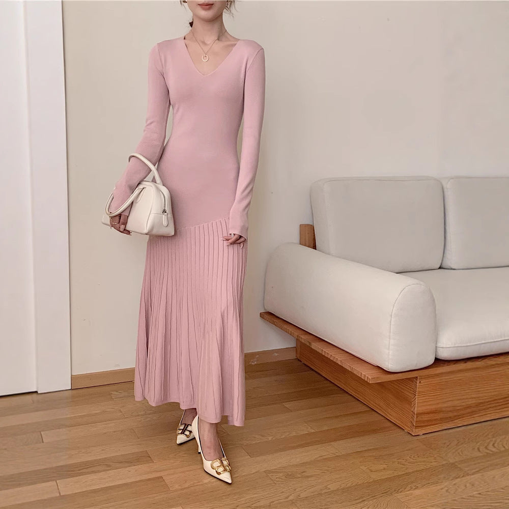 Robe maxi pour femme avec décolleté en V et design de jupe plissée Chic und Stil