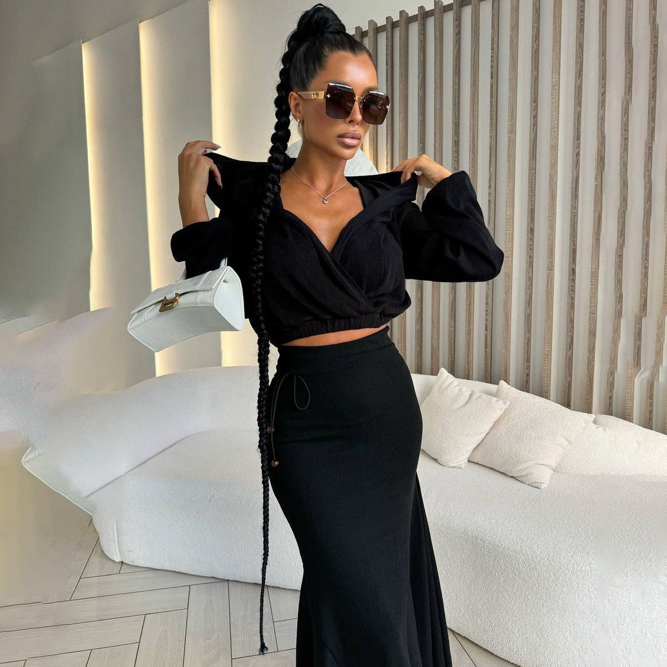 Robe portefeuille pour femmes avec ourlet asymétrique et élégantes manches bouffantes Chic und Stil