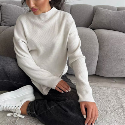 Dames haut en tricot moderne avec col montant et motif côtelé fin Chic und Stil