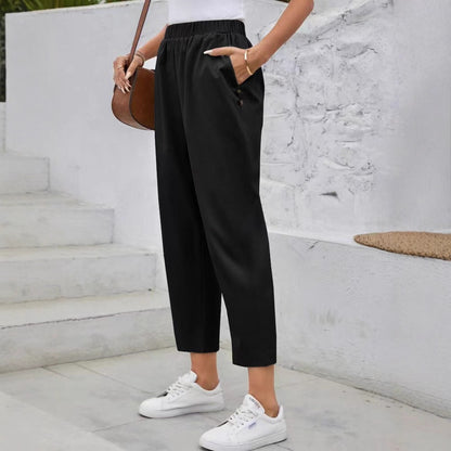 Elegant casual pants for women with elastic waist and practical pockets Chic and Style