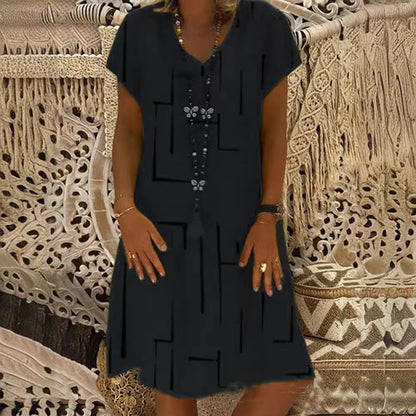 Robe d'été décontractée pour femmes avec un design graphique moderne et une coupe flatteuse Chic und Stil