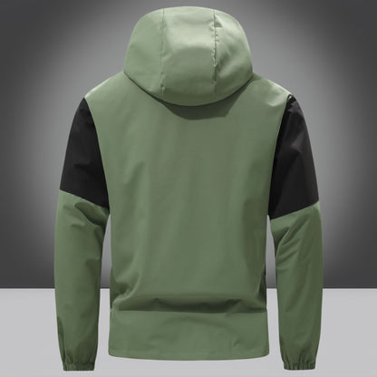 Functional jacket for men in waterproof material with practical zipped pockets Chic and Style