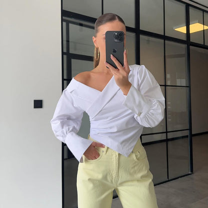 Blouse élégante à enrouler pour femmes avec coupe asymétrique et manches bouffantes Chic und Stil