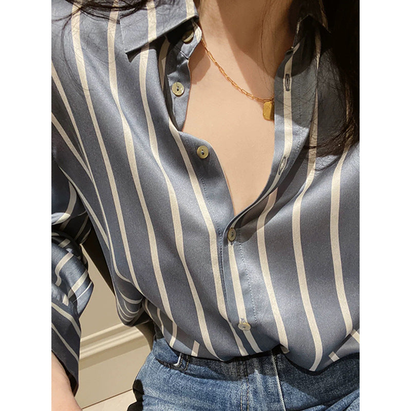 Chemisier en Satin Rayé à Boutons Chic und Stil