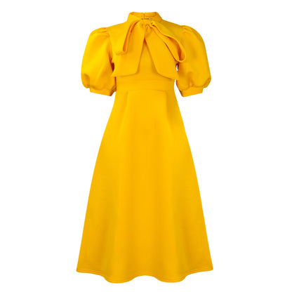 Robe midi femme avec un élégant noeud et des manches bouffantes Chic und Stil