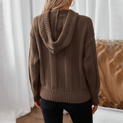Pull en tricot décontracté pour dames avec capuche et détails de bouton Chic und Stil