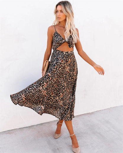 Robe midi femme avec une coupe ludique et un matériau fluide Chic und Stil