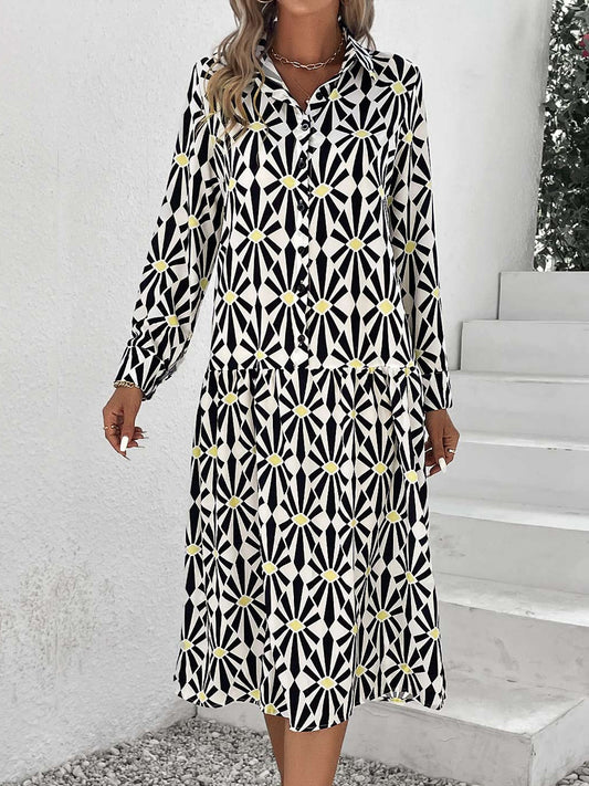 Robe chemise pour femmes avec un motif géométrique moderne Chic und Stil