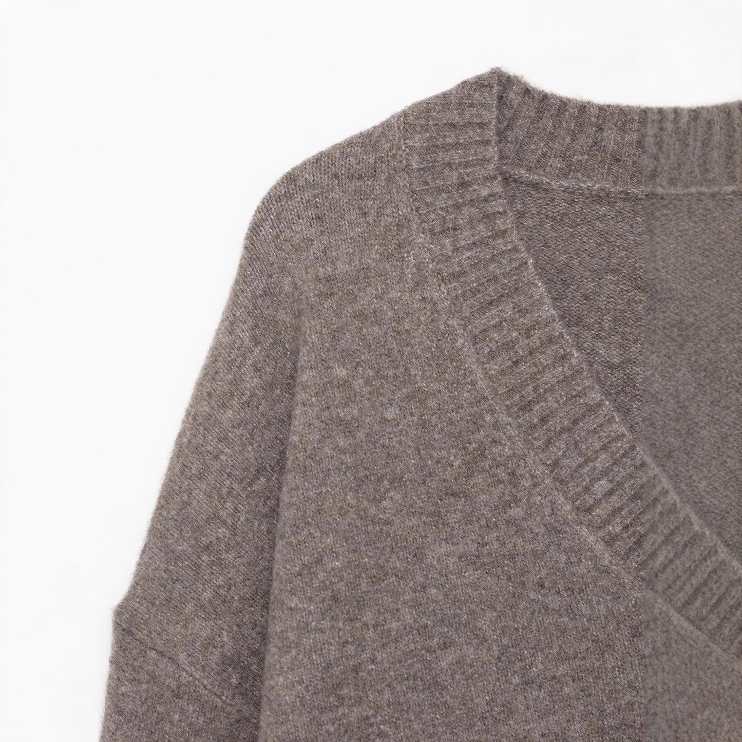 Pull décontracté pour femmes avec décolleté en V et tricot côtelé Chic und Stil