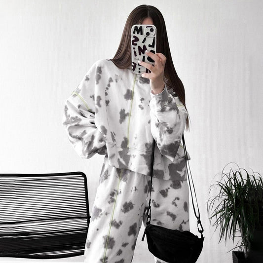 Ensemble décontracté pour femmes en sweat-pants douillets et hoodie Chic und Stil