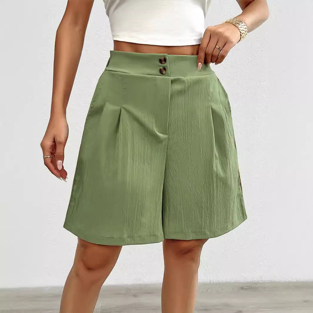High-waisted satin shorts for women with double button closure and pleats Chic und Stil