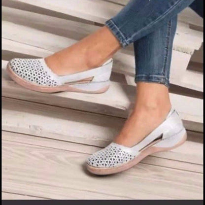 Chaussures de loisirs respirantes pour femmes avec talon fermé Chic und Stil