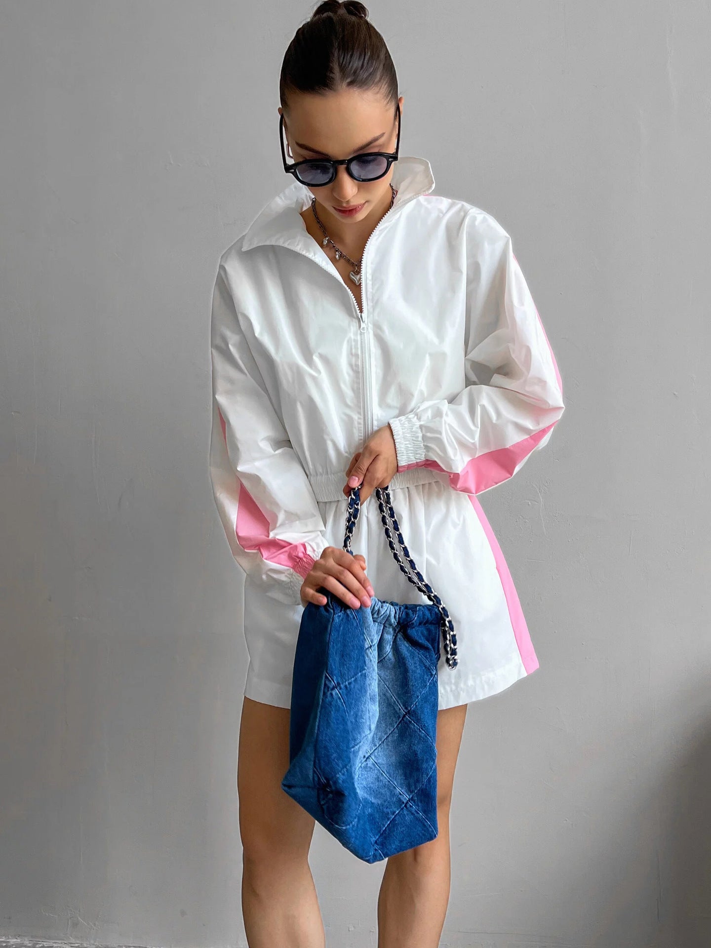 Veste coupe-vent sportive et stylée pour femmes avec shorts Chic und Stil