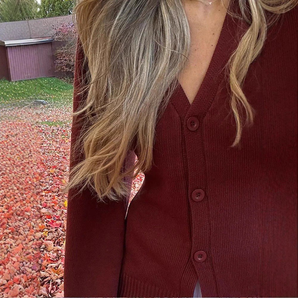 Dames Cardigan et tricot tendance avec des manches larges et une élégante patte de boutonnage Chic und Stil