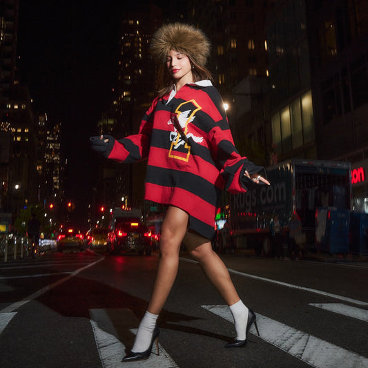 Pull oversized pour femmes avec un design graphique frappant et un col moderne Chic und Stil