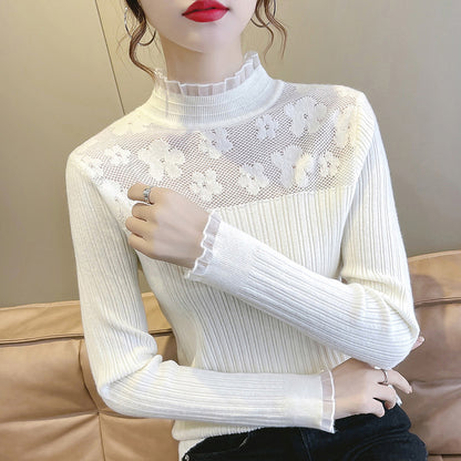 Pull femme avec empiècement floral en dentelle et structure en côtes Chic und Stil