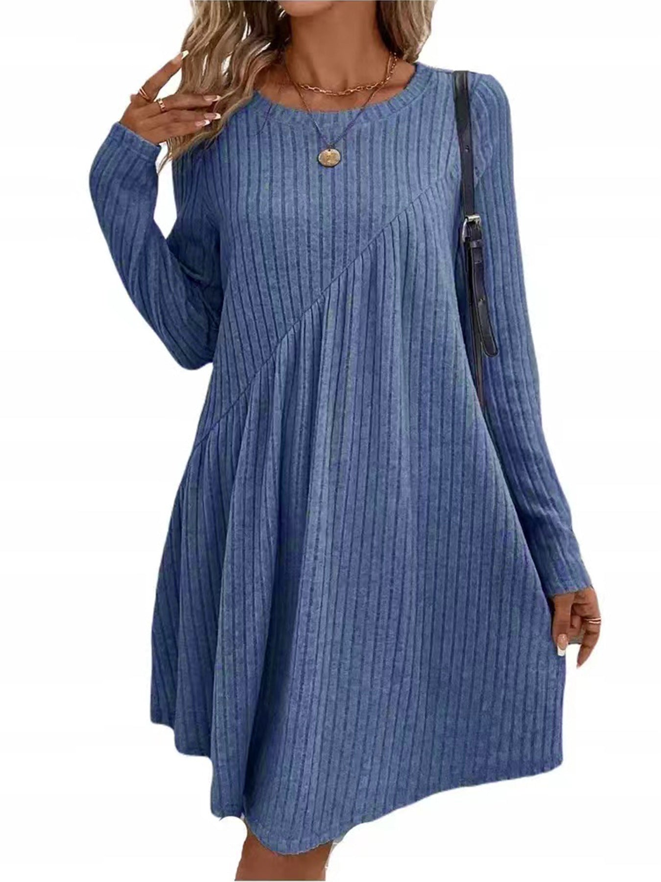 Robe en tricot décontractée pour femmes avec manches longues et ourlet asymétrique Chic und Stil
